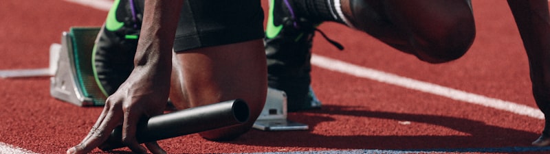 足球比赛精彩进球集锦：世界波远射破门瞬间